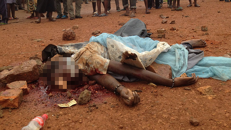 Lynchage dans les rues de Bangui. Laurent Correau / RFI