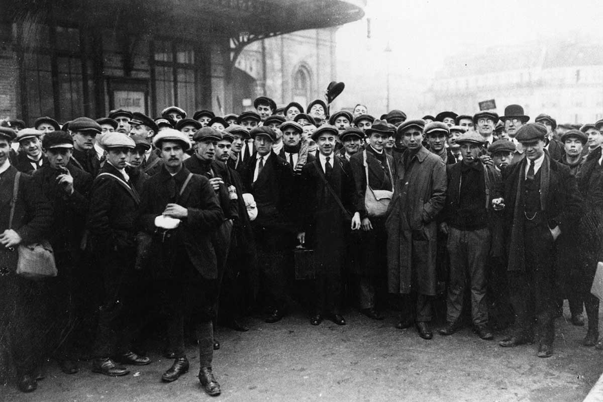 Mobilisation à Paris en 1914. © Keystone/Getty Images