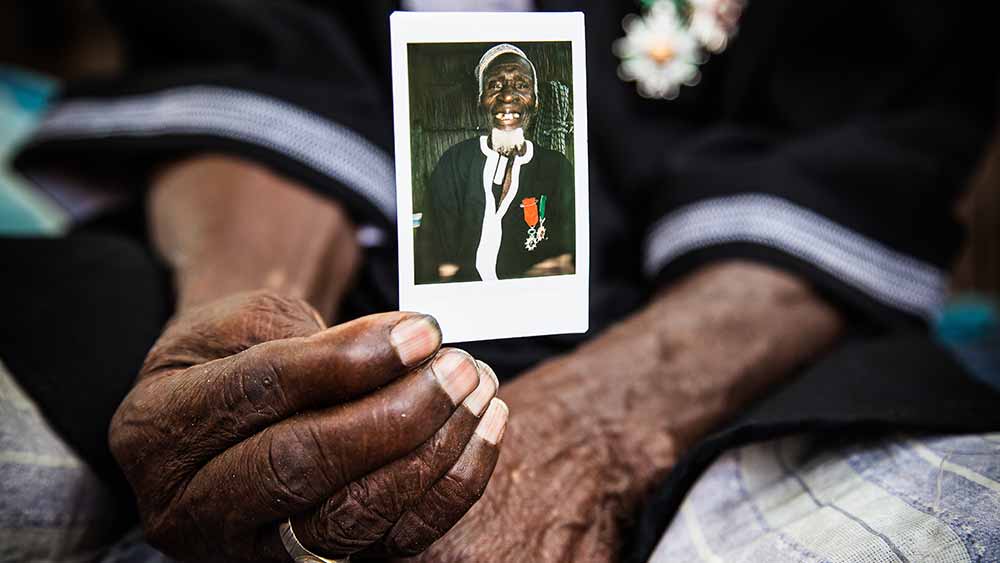 Ndiogou Faye, né le 1er janvier 1924 au sénégal, est un vétéran d'Indochine © Julien Masson
